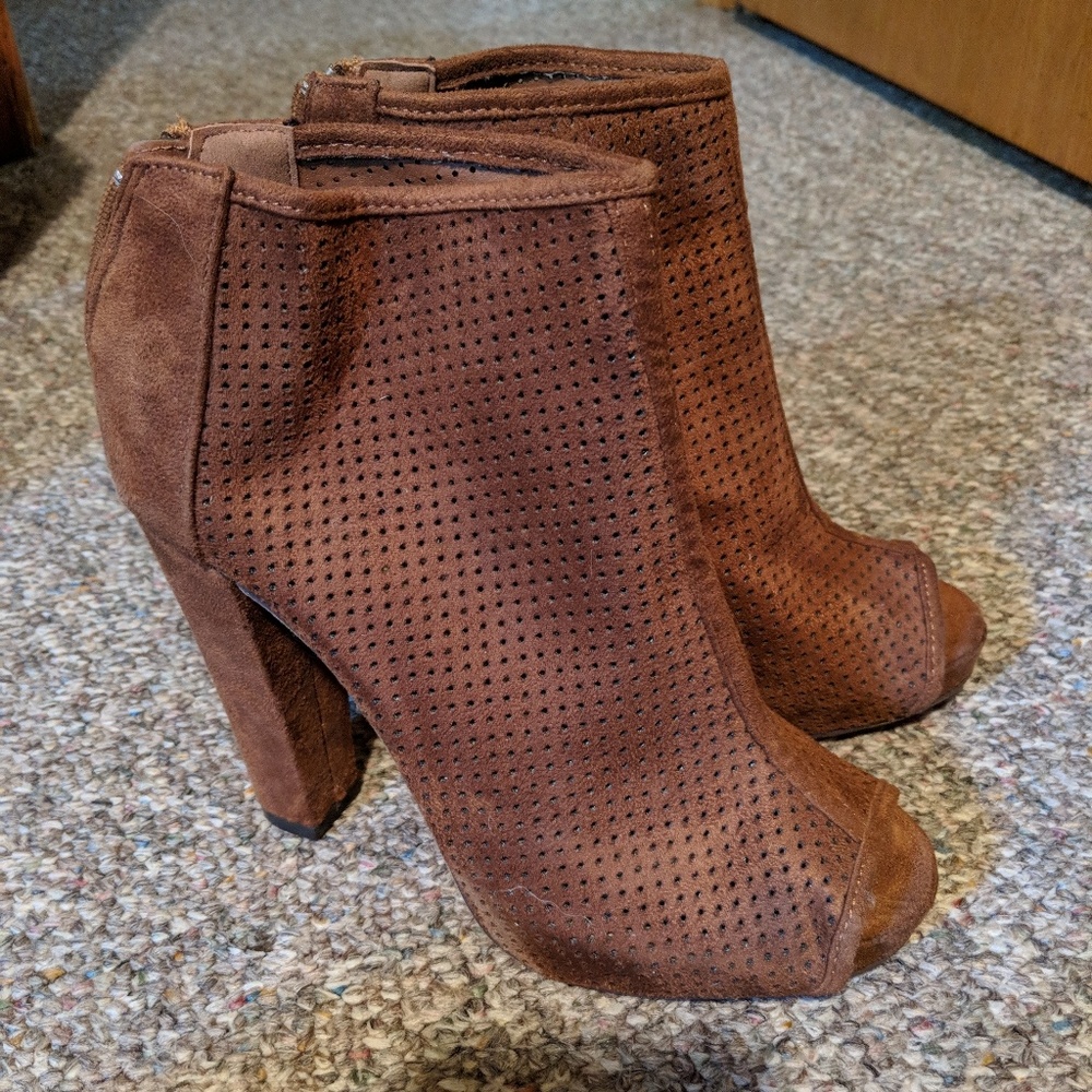 Shoes
